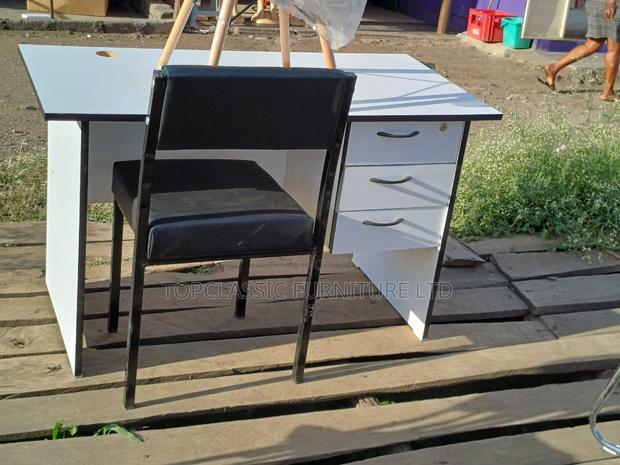 Waiting Chair/Caterina Chair+Office Desk