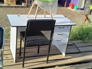 Waiting Chair/Caterina Chair+Office Desk