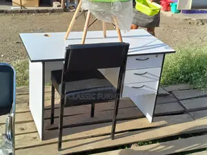 Waiting Chair/Caterina Chair+Office Desk