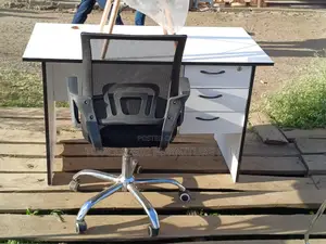 Office Desk/Mesh Chair/Office Chair