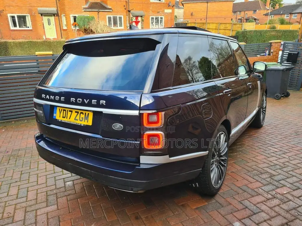 Land Rover Range Rover Vogue 2017 Blue