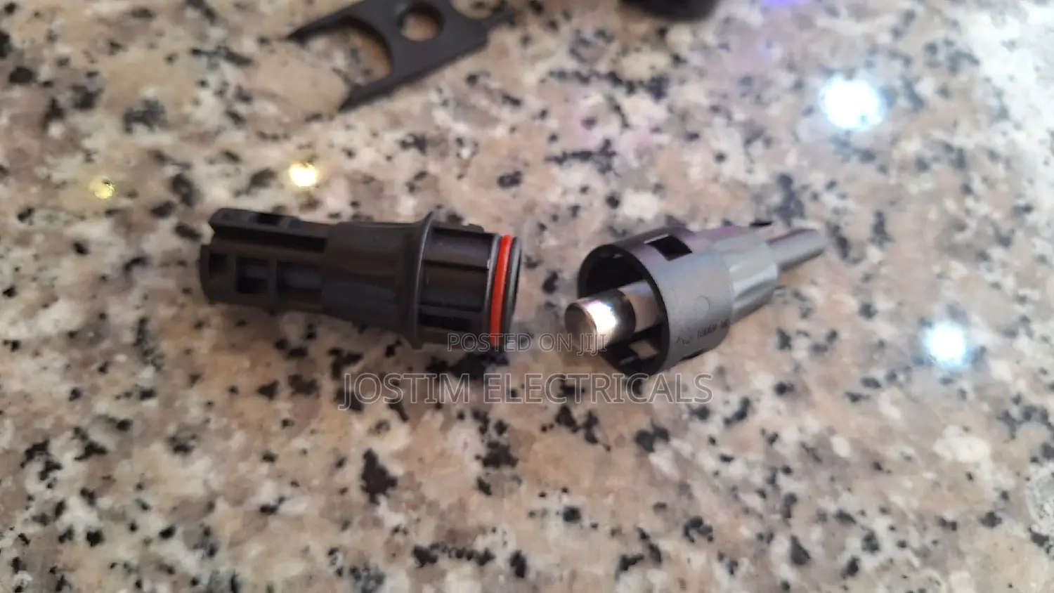 20A Mc4 With Fuse