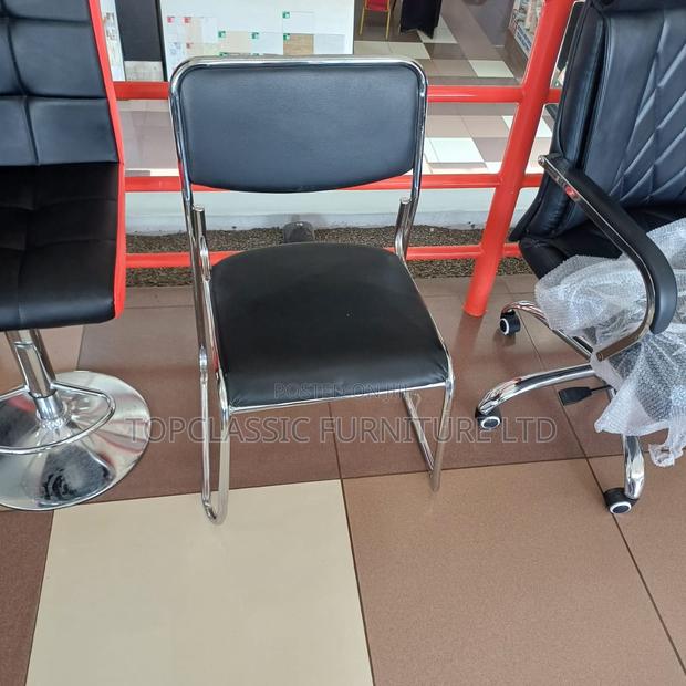 Waiting /CFA Chair/Office Chair