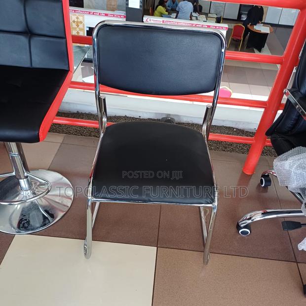 Waiting /CFA Chair/Office Chair