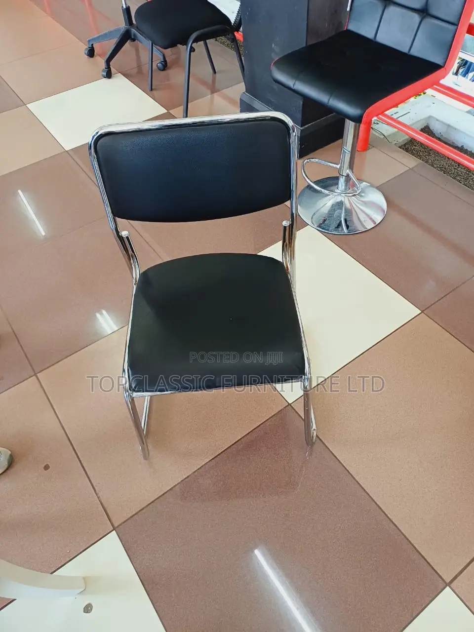 Waiting /CFA Chair/Office Chair