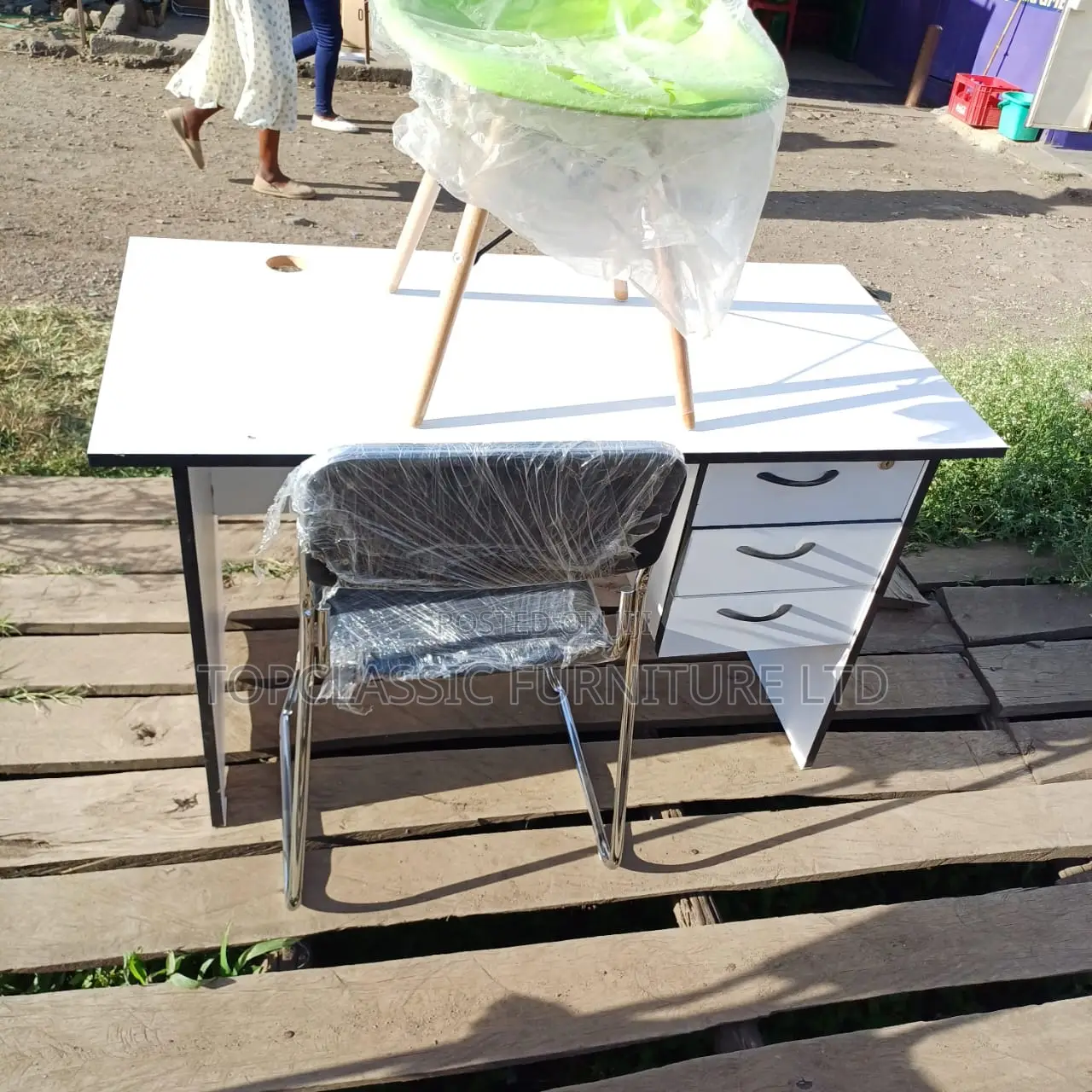 Office Desk+Office Chair/Waiting Chair