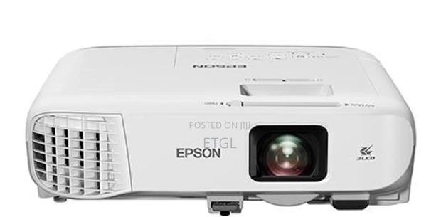 Espon C0-Fh06 Projector - thumbnail 3