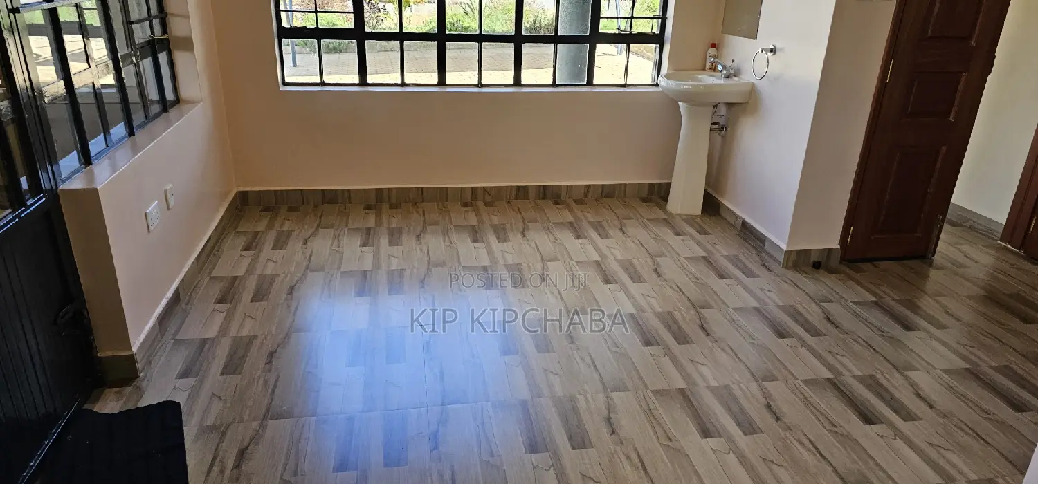 6bdrm Maisonette in Elgonview for sale