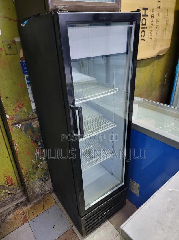 Soda Display Fridge - thumbnail 2
