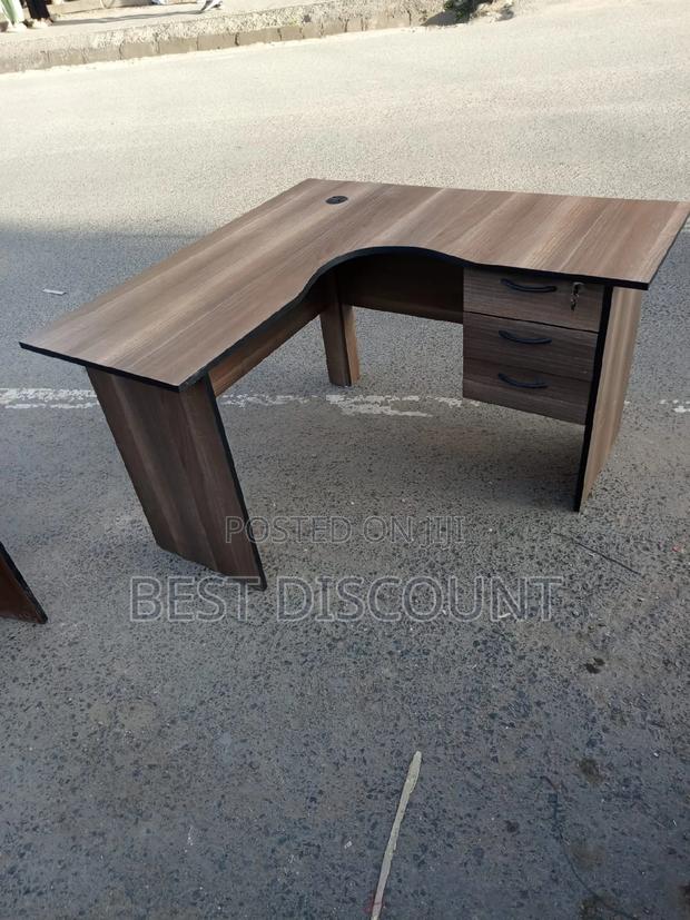 L_shaped Office Table - main view