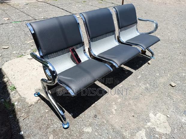 Waiting Chairs Waiting Chairs - main view