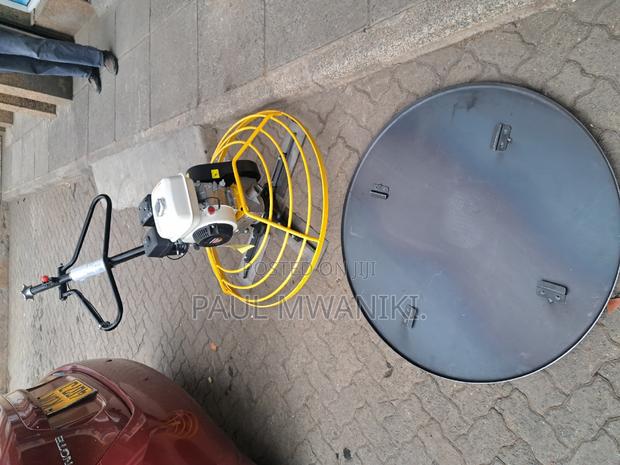 Honda Power Trowel Machine. Complete Set. - thumbnail 5