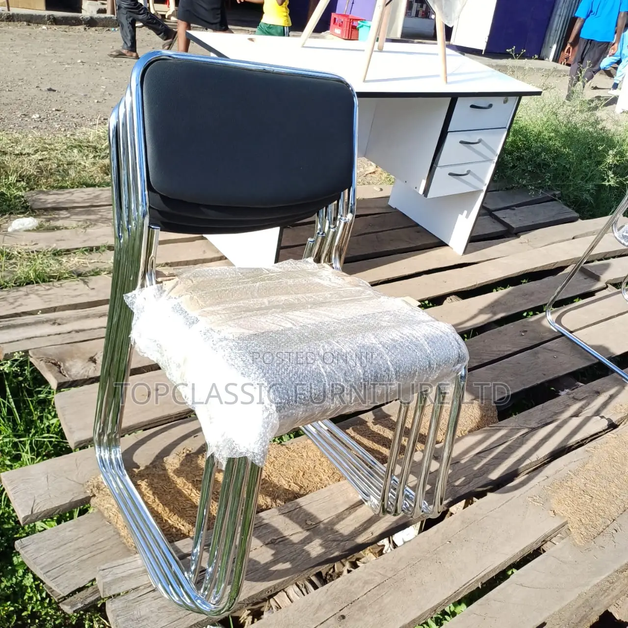 Waiting /CFA Chair/Office Chair (Desk=Ksh.4500)
