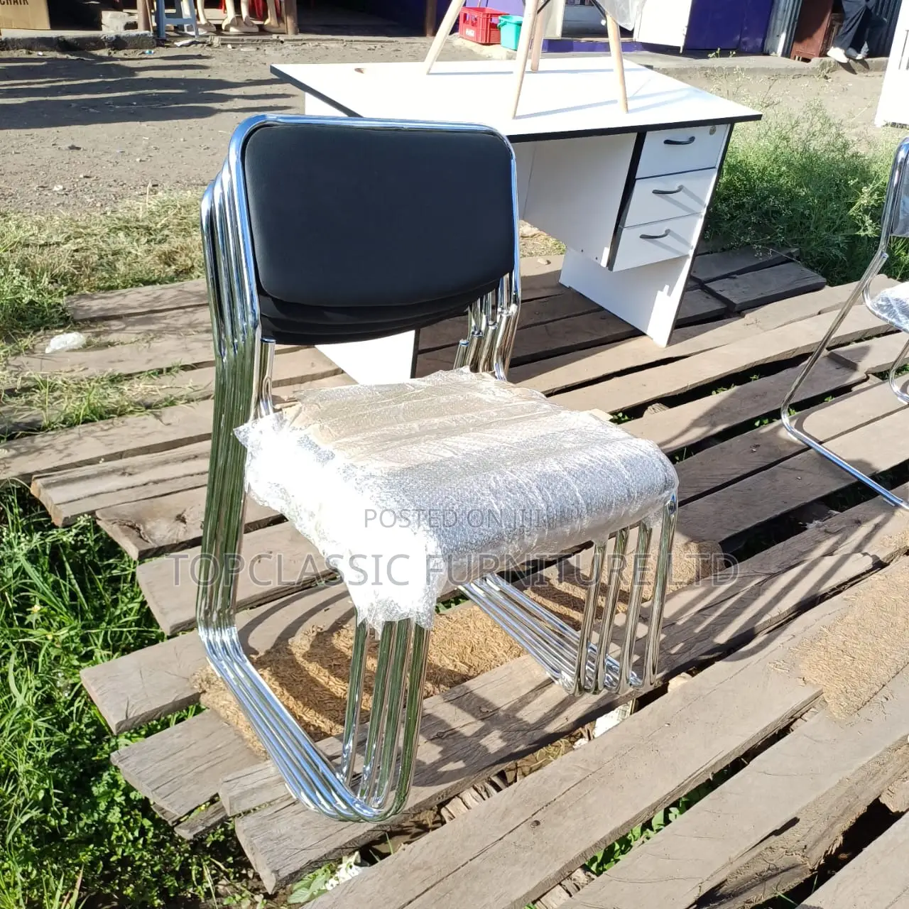 Waiting /CFA Chair/Office Chair (Desk=Ksh.4500)