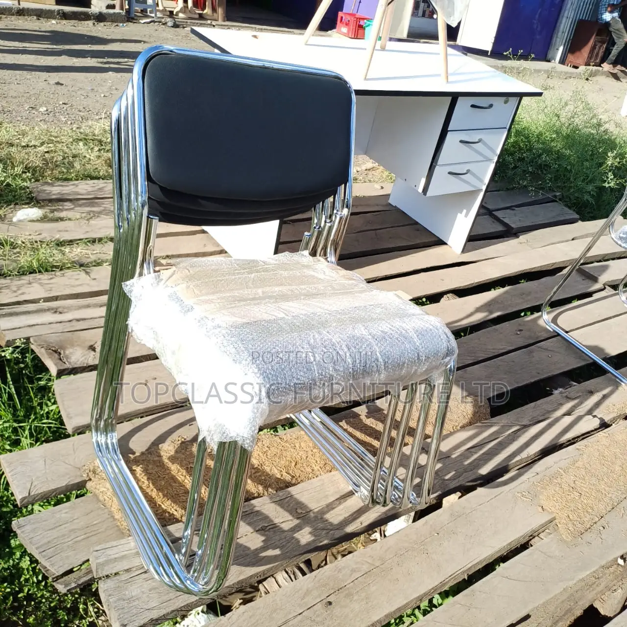 Waiting /CFA Chair/Office Chair (Desk=Ksh.4500)