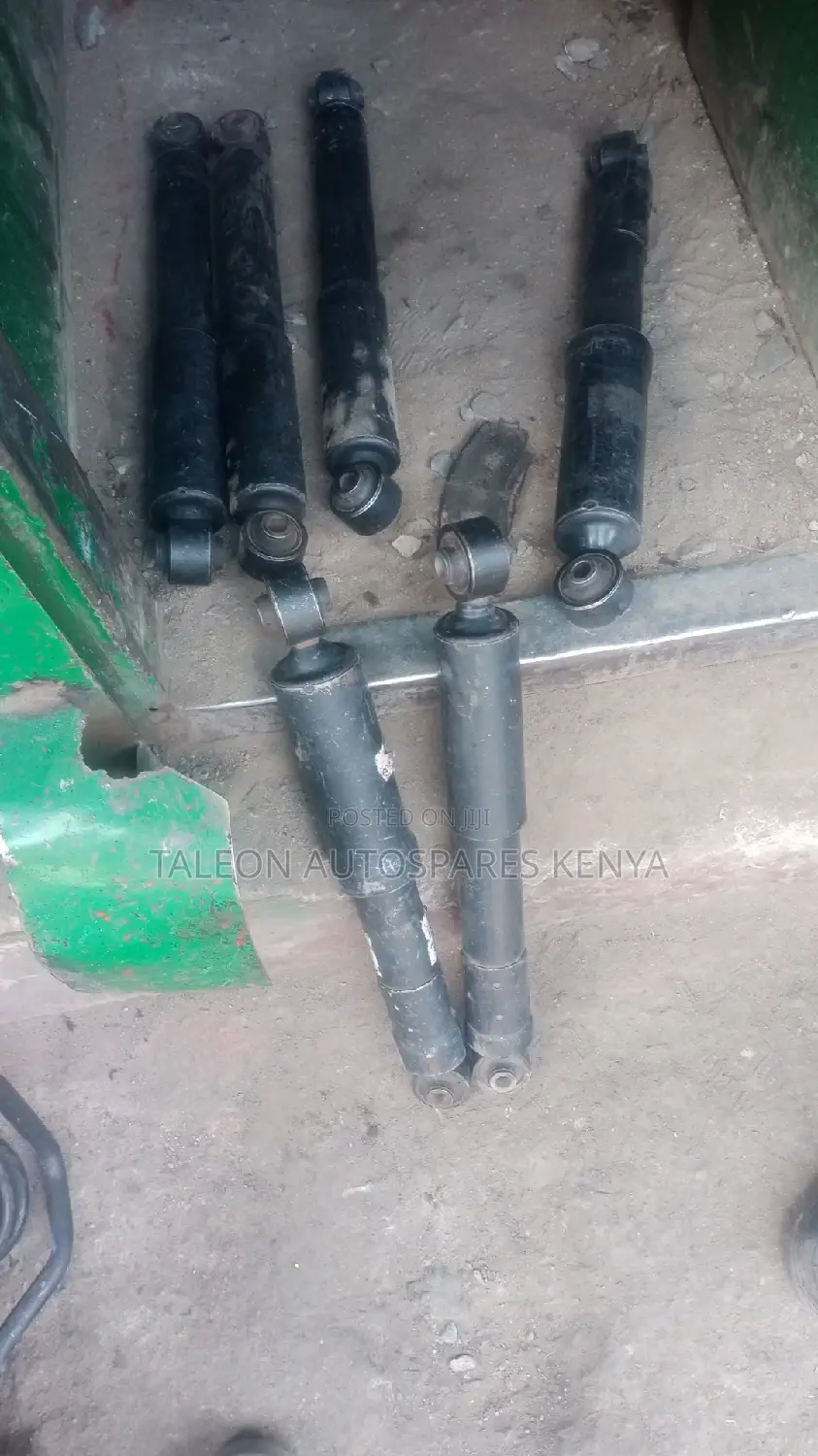 Toyota Vanguard/Rav4 Rear Shocks