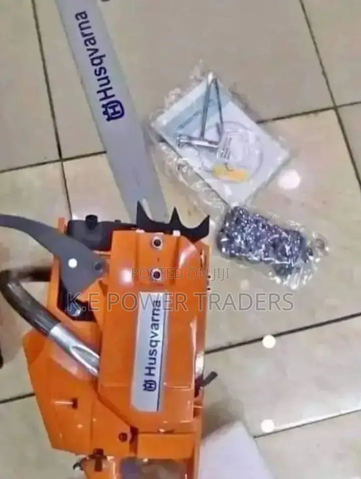 Husqvarna Power Saw 272chain Saw