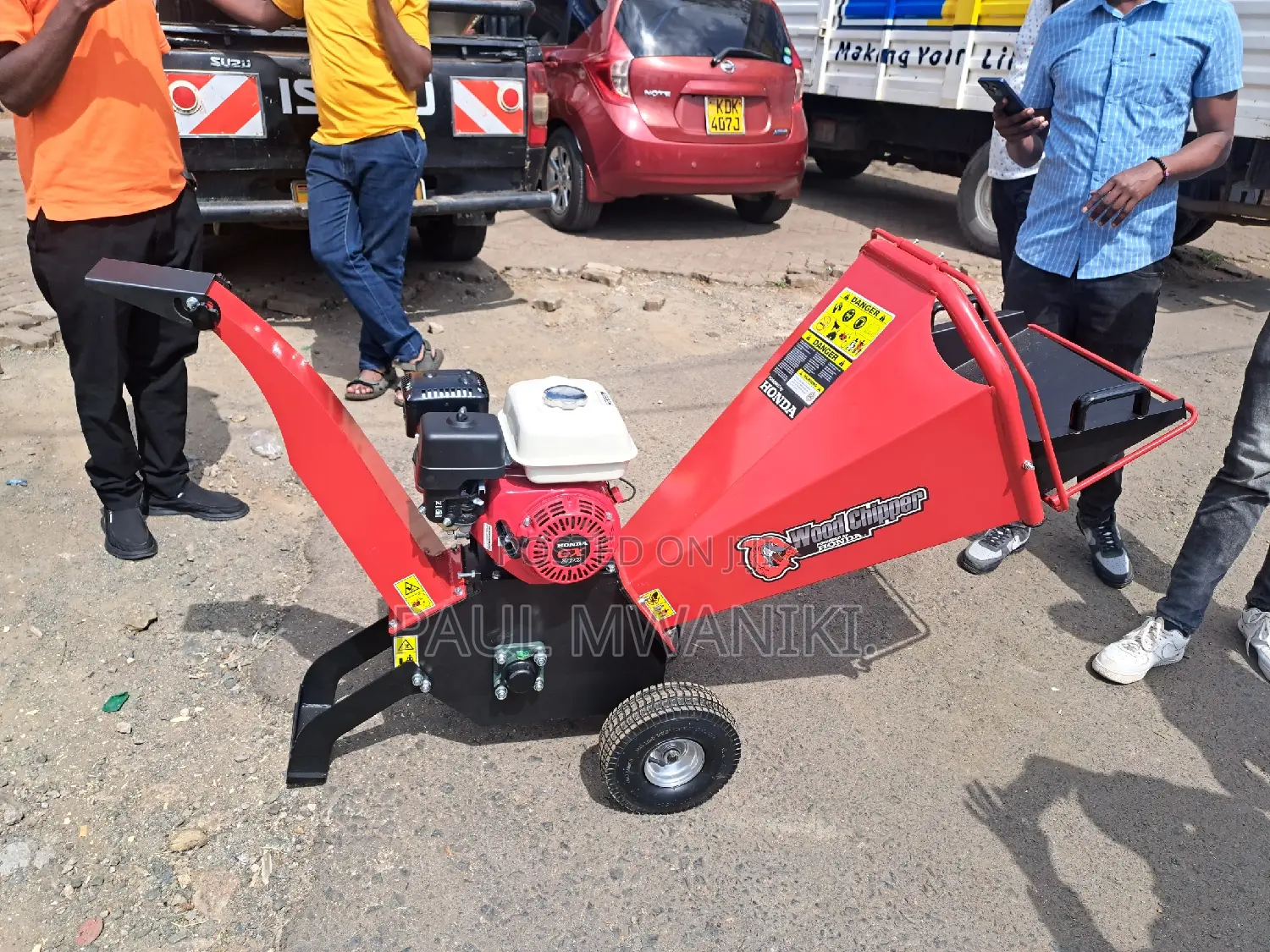 Gasoline Garden Tree Branch Shredder/ Wood Chopper.