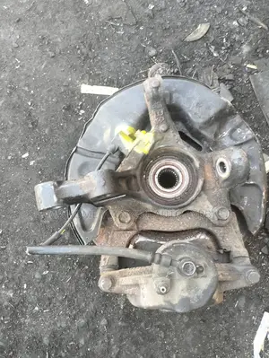 Complete Hub for Avensis