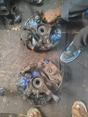 Complete Hub for Avensis