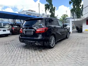 Mercedes-Benz B-Class 2017 Black