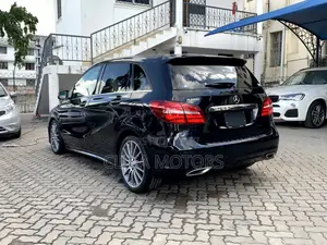 Mercedes-Benz B-Class 2017 Black