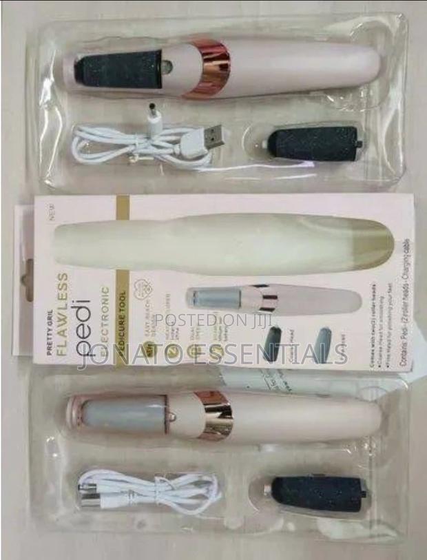 Rechargeable Pedicure Tool With Two Heads - thumbnail 3