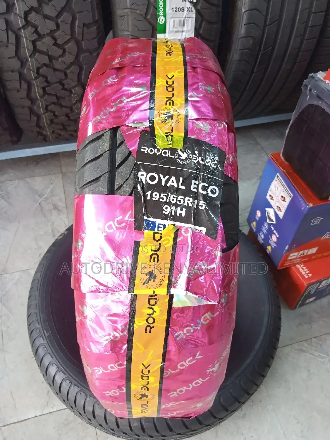 195/65r15 Royal Black Tyre
