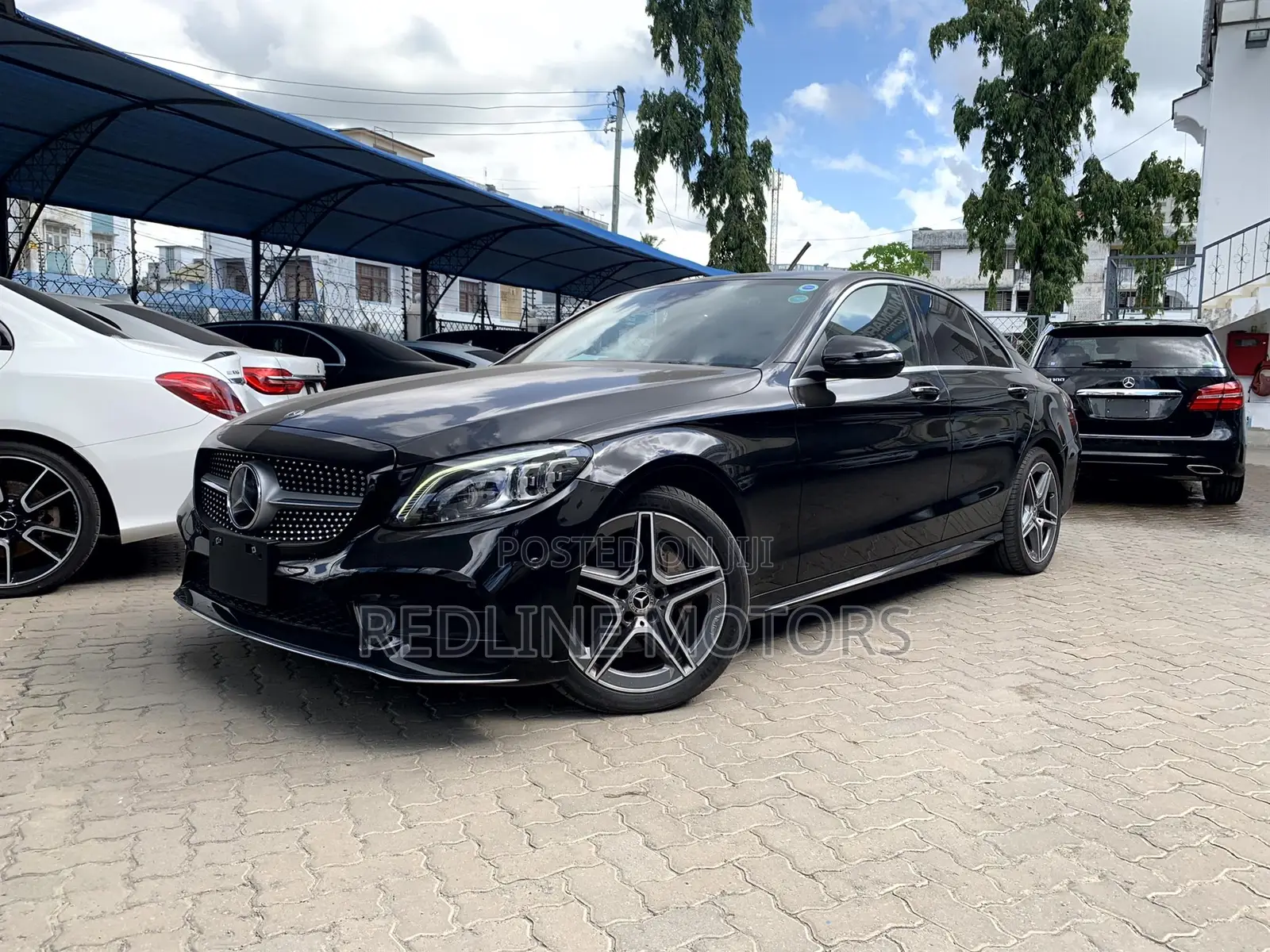 Mercedes-Benz C200 2018 Black