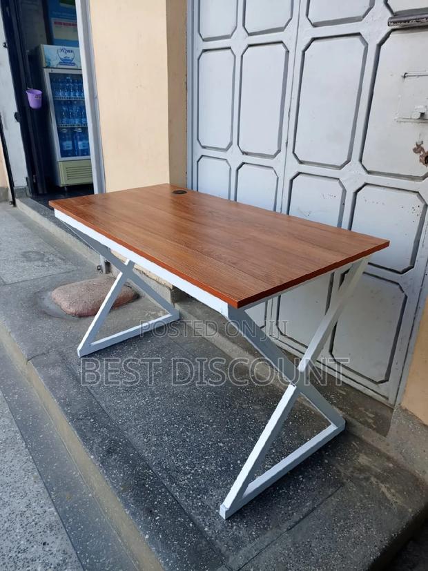 Office Table Office Table - main view