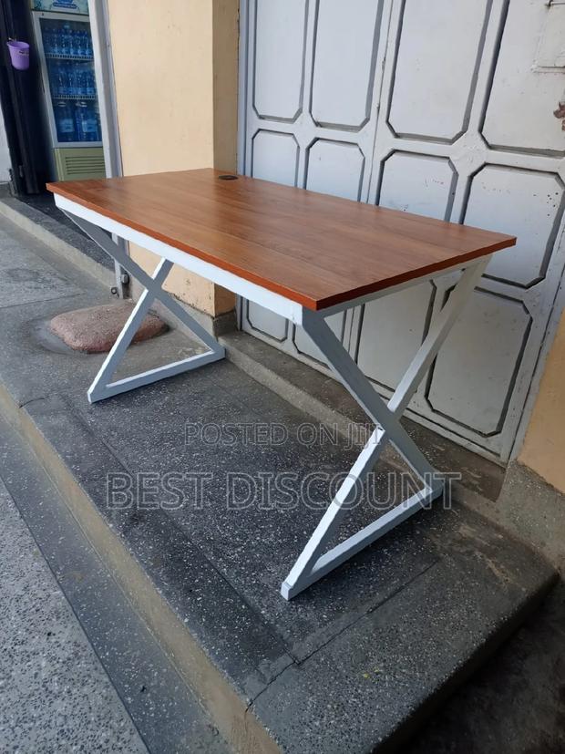 Office Table Office Table - main view