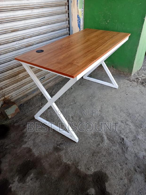 Office Table Office Table - main view