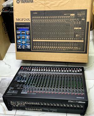 Yahama Yamaha MGP24X 24-channel Passive Mixer - thumbnail 2
