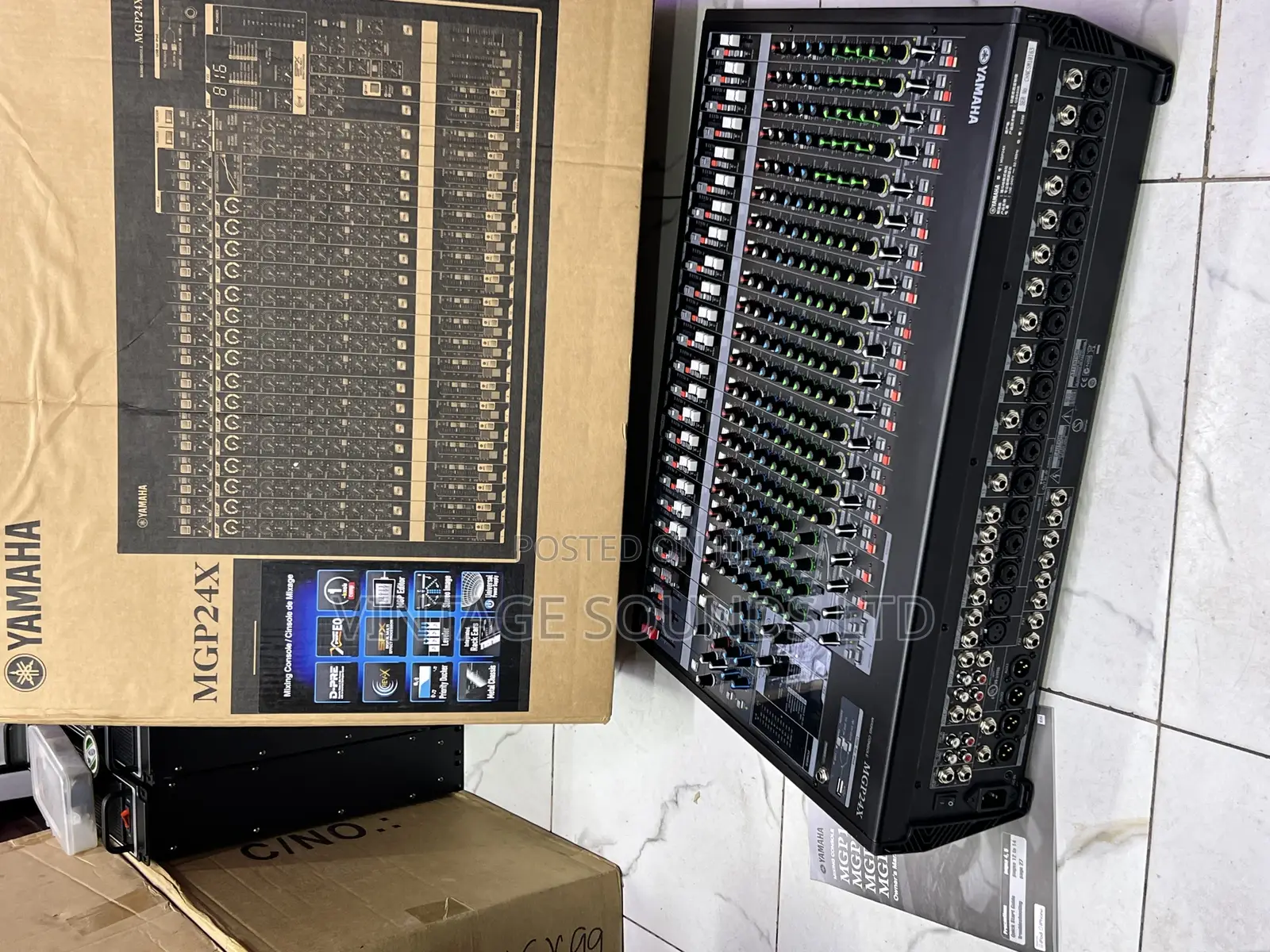 Yamaha MGP24X 24-Channel Mixing Console With DSP Effects