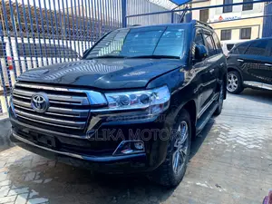 Toyota Land Cruiser 2016 Black
