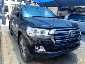 Toyota Land Cruiser 2016 Black