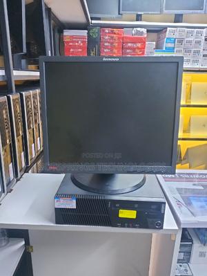 Lenovo ThinkCentre M810z AIO 4GB Intel Core I3 HDD 250GB - thumbnail 2