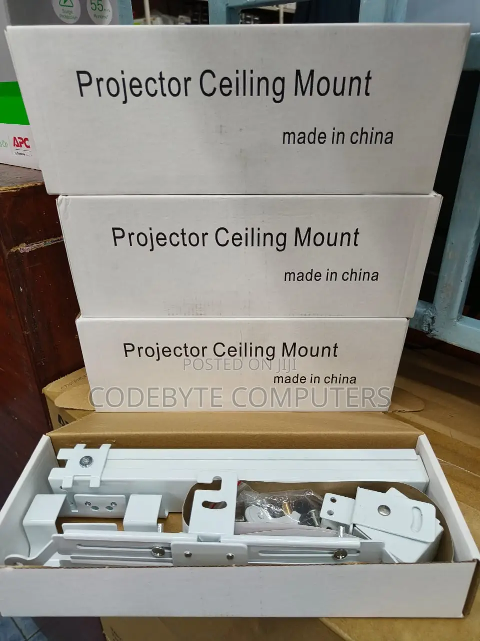 Projector Mount **Ceiling Mount //Ceiling Mount