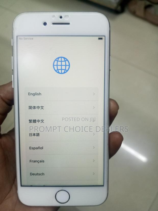 Apple iPhone 8 64 GB Black - main view