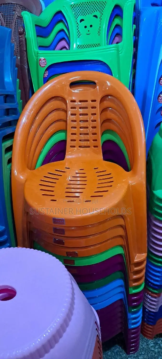 Relaxing Kids Plastic Chairs