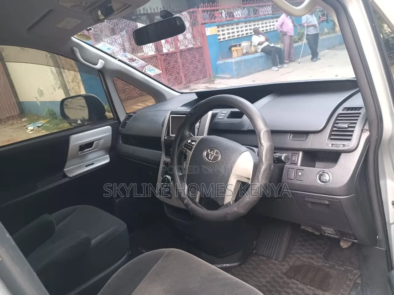 Noah 7 Seater Self Drives