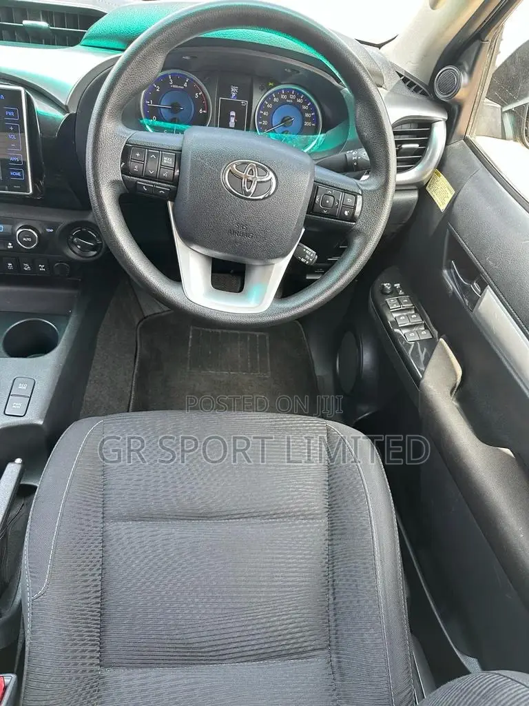 Toyota Hilux Revo Double Cab Deisel 2.8 AWD 2016 Black
