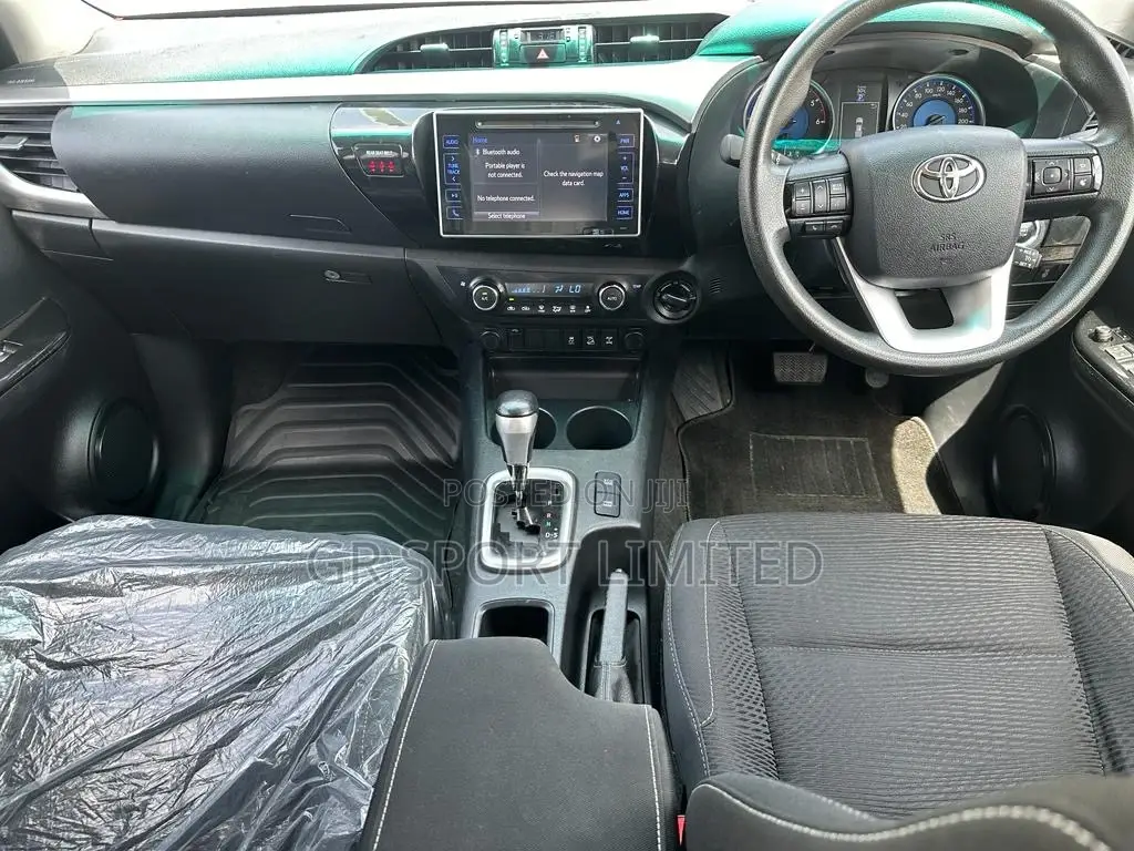 Toyota Hilux Revo Double Cab Deisel 2.8 AWD 2016 Black