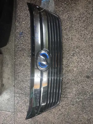 Toyota Vellfire 2012 Grill