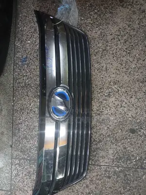 Toyota Vellfire 2012 Grill