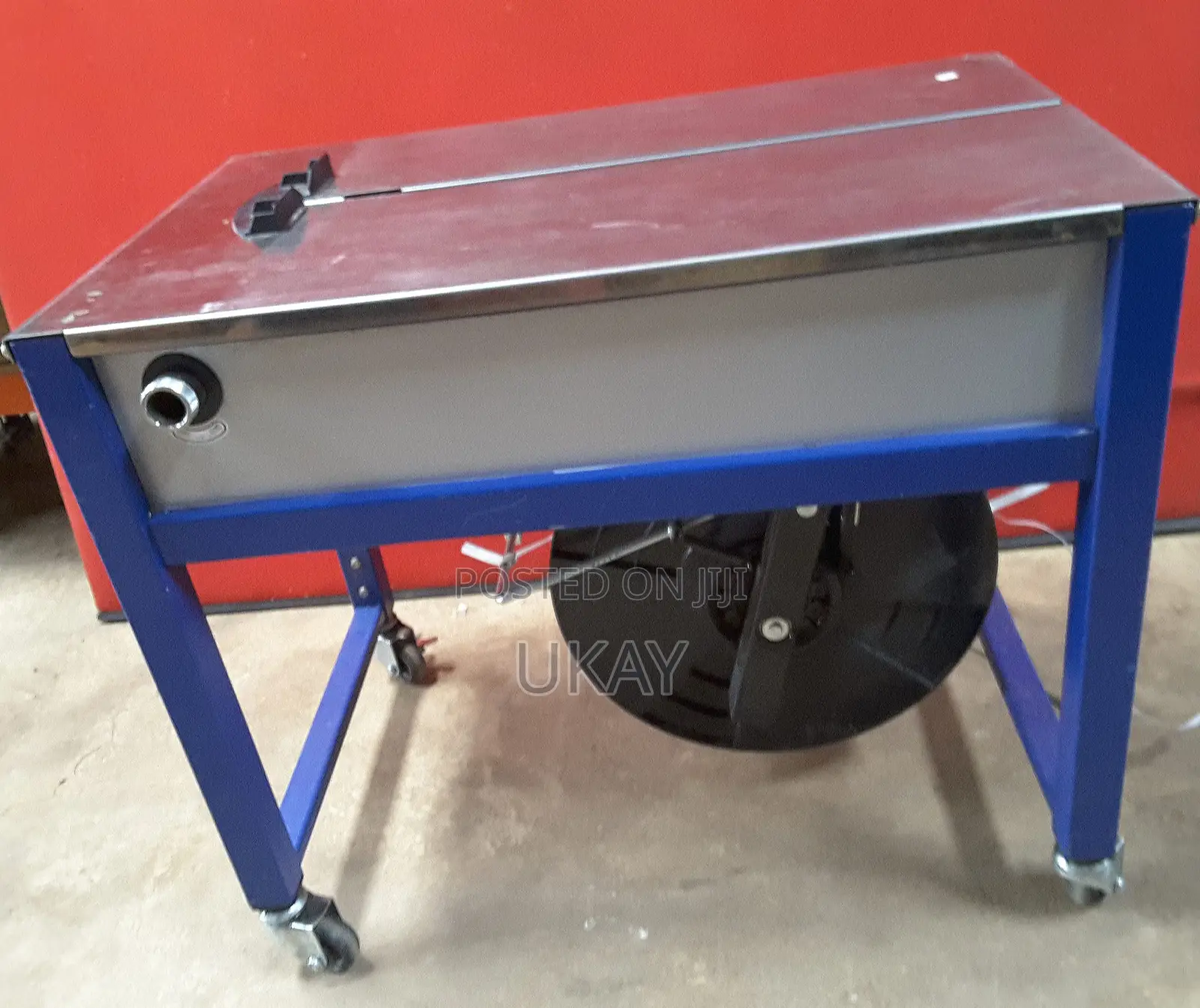 Optimax Open Frame Semi Automatic Table Strapper.