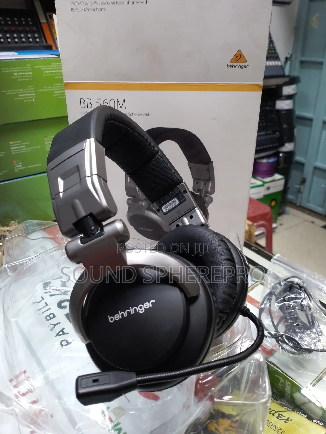Behringer BB560M Overheard Headphones