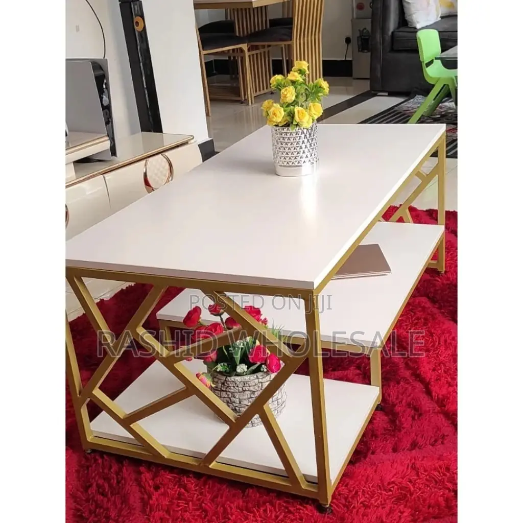 Zippy Coffee Table