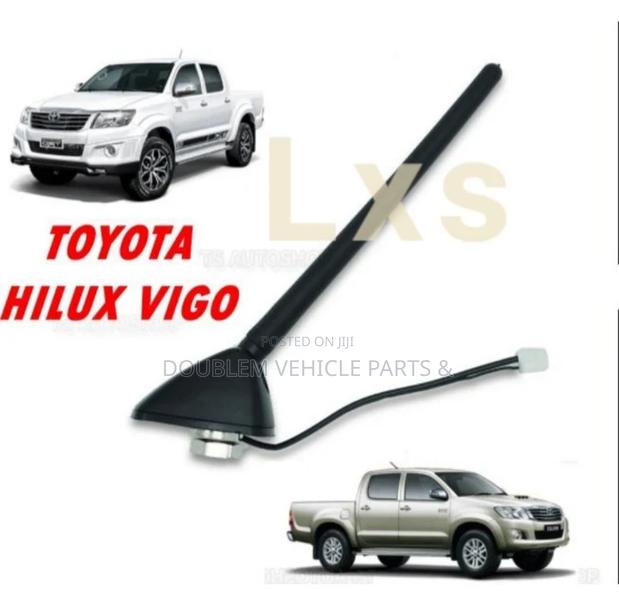 Toyota Hilux Vigo Antennae Aerial /Antenna