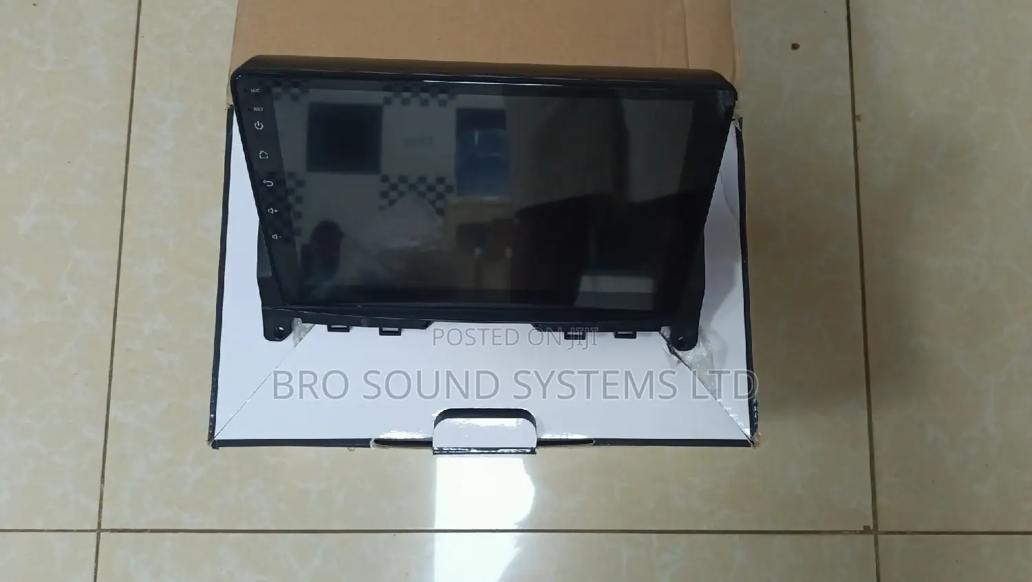 Mercedez Benz 9 INCH Radio